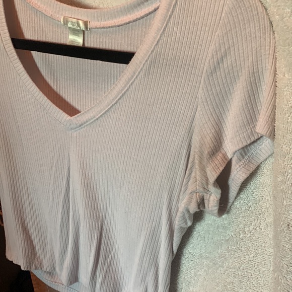 cropped plain white Tee - Picture 3 of 4